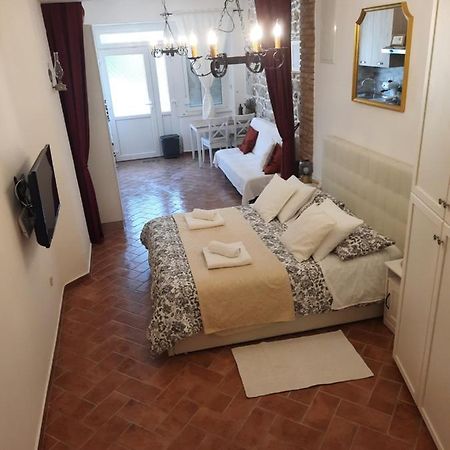Old Town Rab Studio Apartment Раб Екстер'єр фото